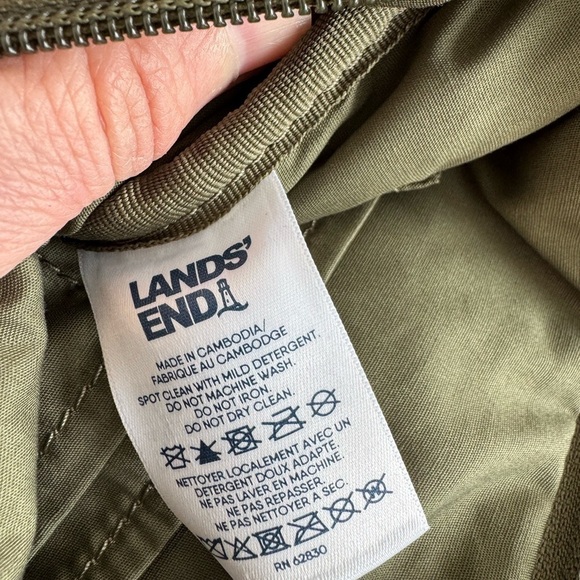 NWOT Land's End Quilted Pocket Wristlet Snap Front Pocket Zipper Close / Olive - Picture 3 of 10